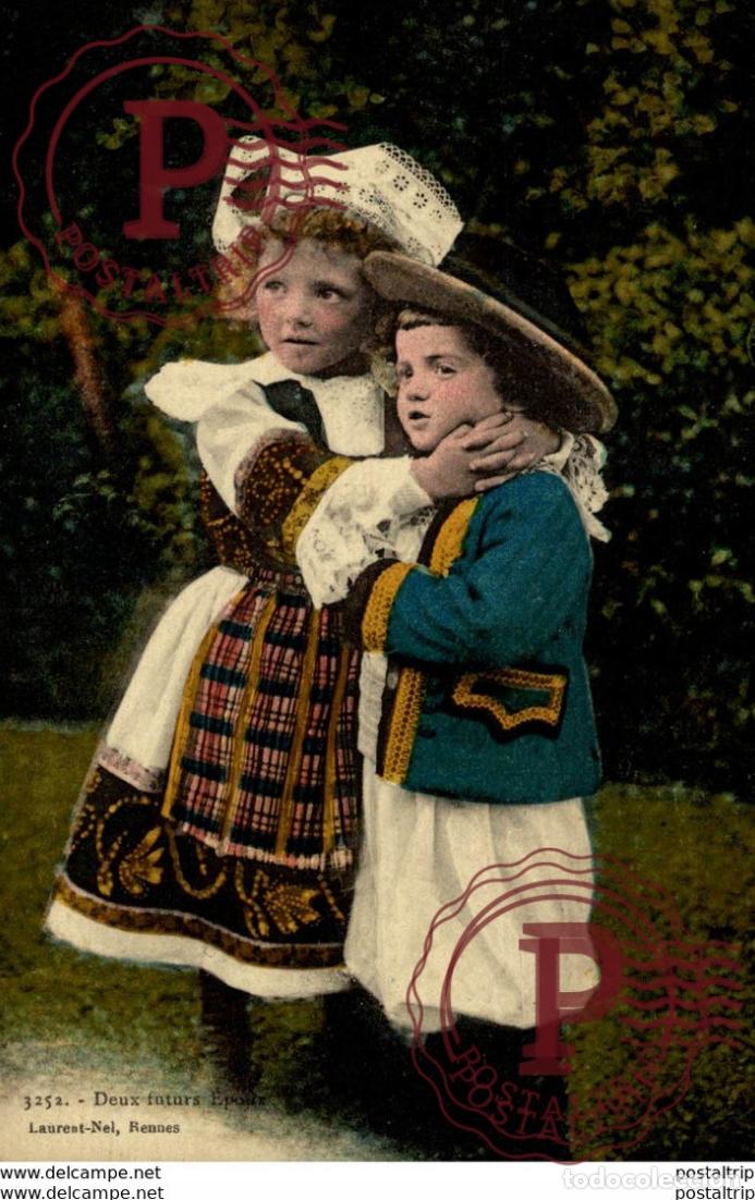 Postales: DEUX FUTURS EPOUX types Typen Bretagne Gro&szlig;britannien Brittany