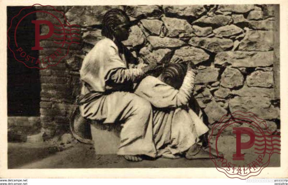 Cartoline: ESCENAS Y TIPOS. PETTINATRICE ABISSINA
