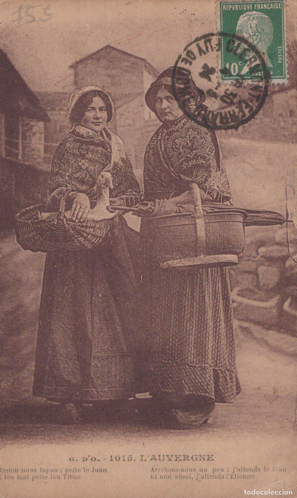 Postales: France Jeunes Filles d Auvergne Costumes *YAC300
