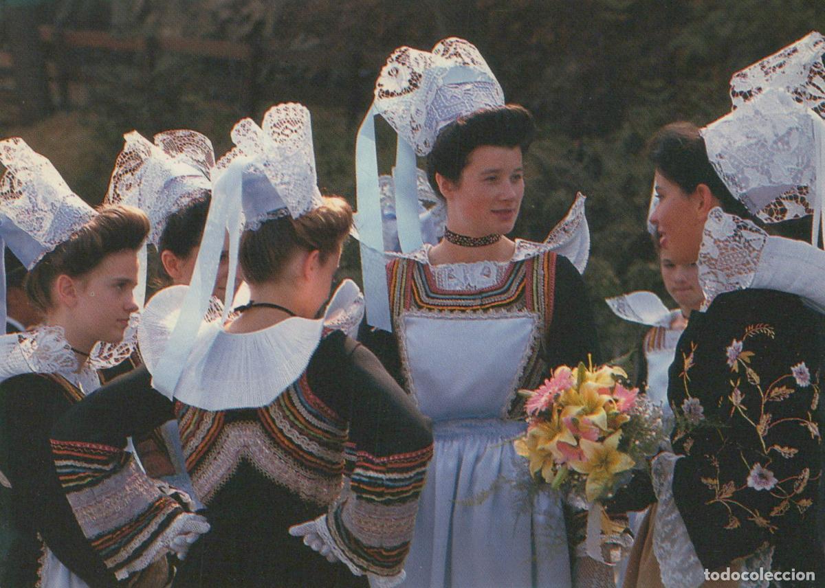 Postales: France Pont Aven Bretagne Festival Cornouaille Femmes Coiffes *YAF898