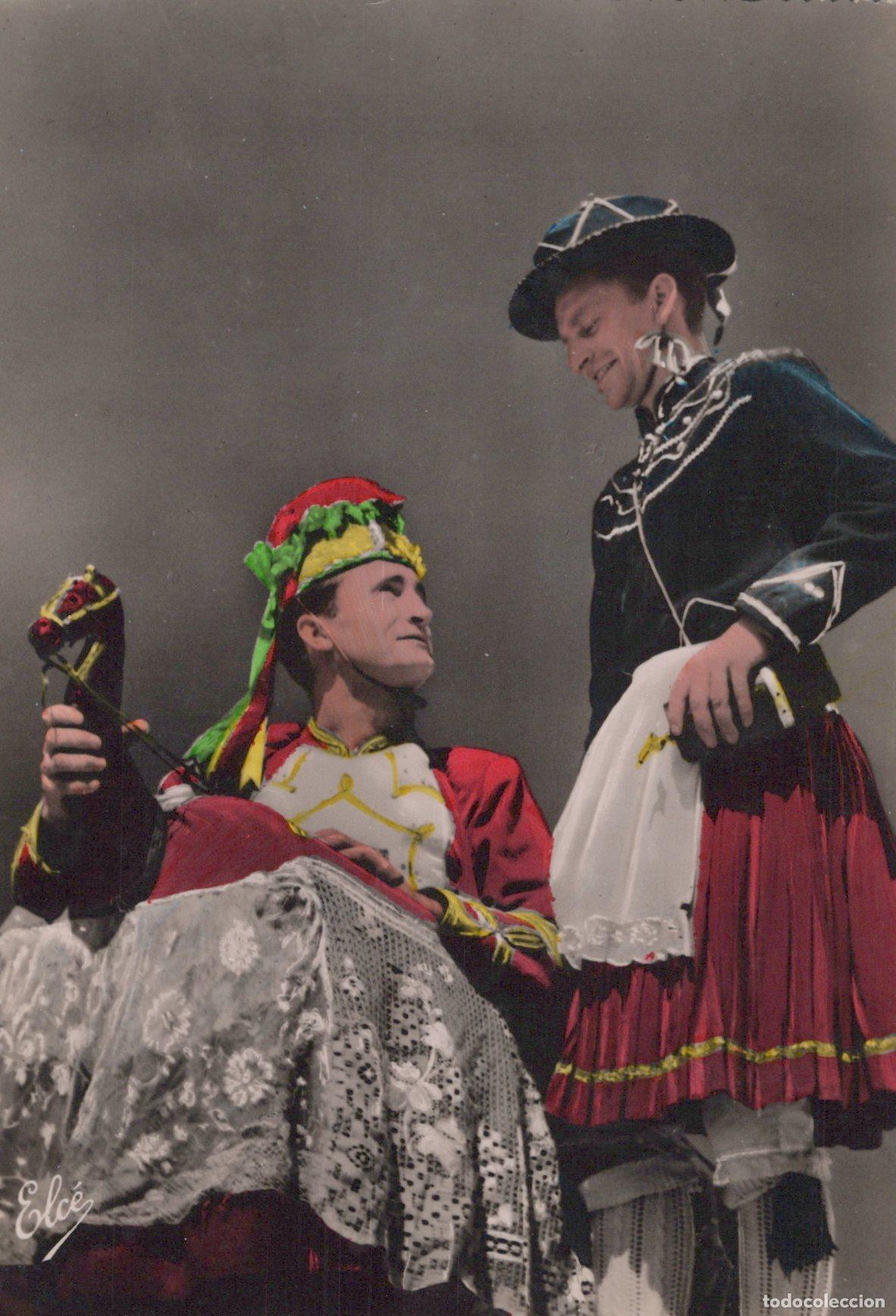 Postales: France Biarritz Ballets Basques Oldarra Mascarade Souletine Unposted *YAG108