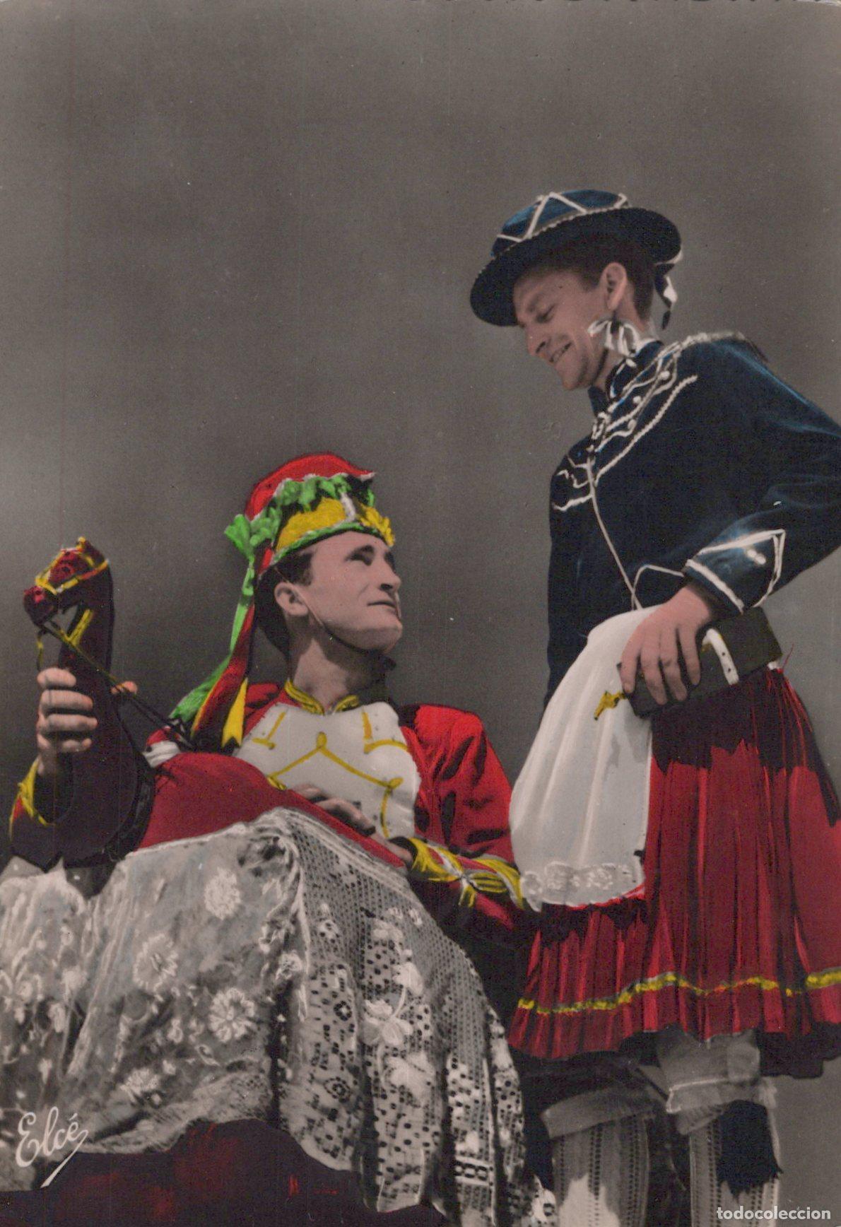 Postales: France Biarritz Ballets Basques Oldarra Mascarade Souletine Unposted *YAG186