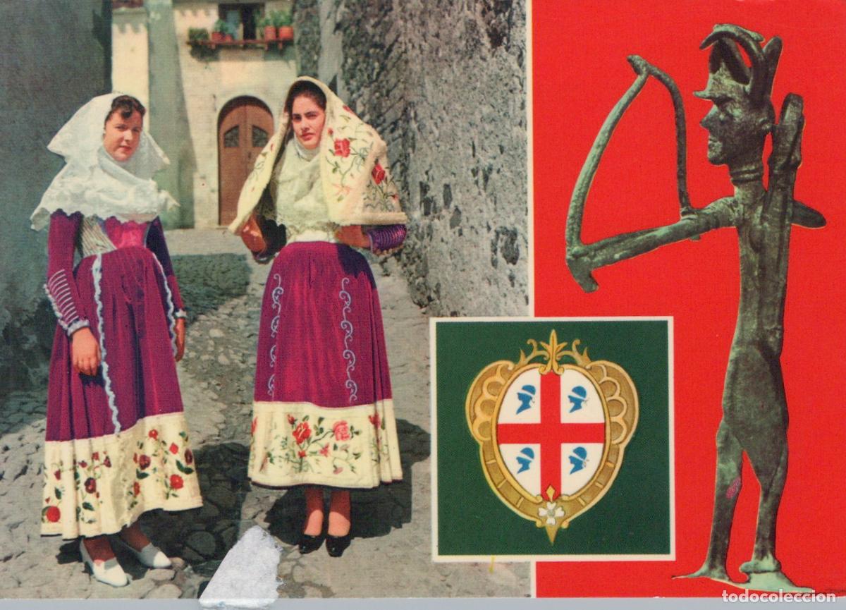 Postales: Italy Osilo Sardinia Women in Traditional Costumes Bronze Unposted *YAP150