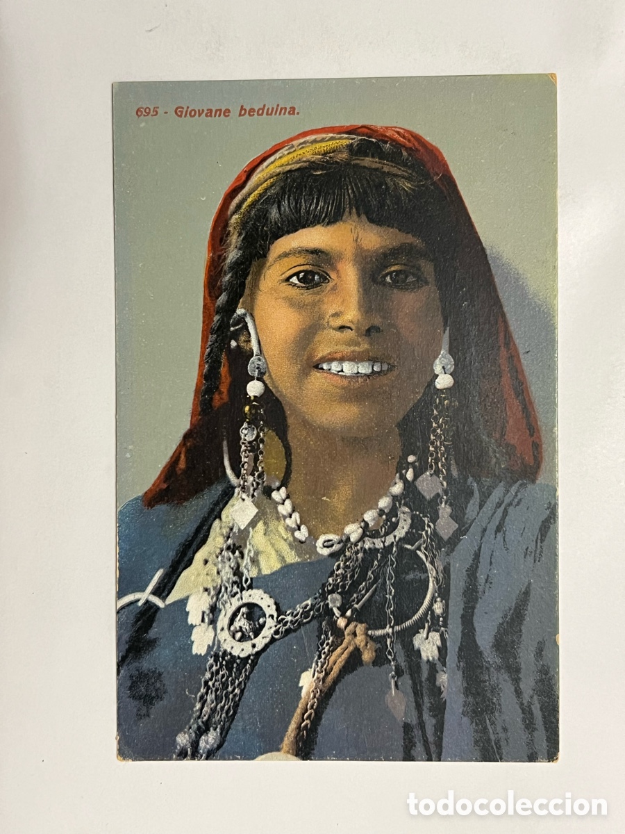 Postales: TUNISIA Lehnert & Landrock Postal No. 695 Giovane beduina (h.1910?) S/C