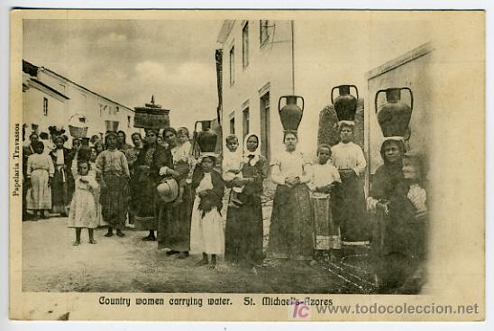 Cartoline: A&Ccedil;ORES, PORTUGAL, COUNTRY WOMEN CARRYING WATER, ST. MICHAEL&acute;S, P27935