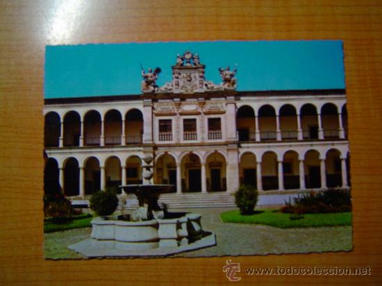 Cartes Postales: POSTAL EVORA CLAUSTRO DOS ESTUDOS E SALA DOS ACTOS DE ANTIGA UNIVERSIDAD SIN CIRCULAR