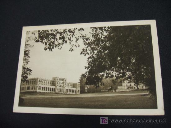 Postkarten: LE COLLEGE FEMININ DE BOUFFEMONT - PALAIS SCOLAIRE ET CASTEL-SOUS-BOIS