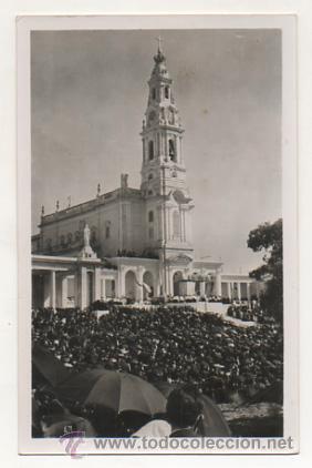 Postais: FATIMA. PORTUGAL. UN D&Iacute;A DE PEREGRINACI&Oacute;N. EM DIA DE PEREGRINA&Ccedil;AO. (ED. JOSE MENDES. FOTO O. AUER).