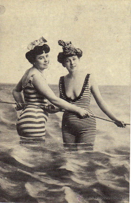 Postais: postal chicas en la playa, original