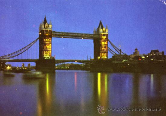 Postales: TOWER BRIDGE BU NIGHT LONDOS ESCRITA CIRCULADA CON SELLO