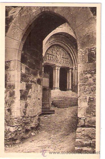 Postkarten: TARJETA POSTAL. FRANCIA. CARENNAC. PORTE FORTIFIEE ET ENTREE DE L&acute;EGLISE. N&ordm; 947. EDC. VERDES.