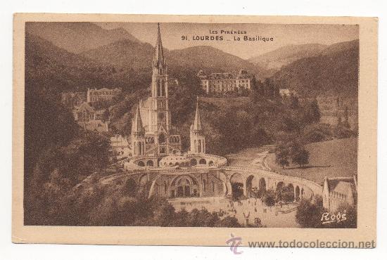 Cartes Postales: LES PYR&Eacute;N&Eacute;ES.- LOURDES.- LA BASILIQUE.