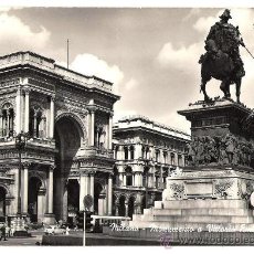 Postales: MILANO - MONUMENTO A VITTORIO EMANUELLE II. PIAZZA DEL DUAMO.. Lote 30684087