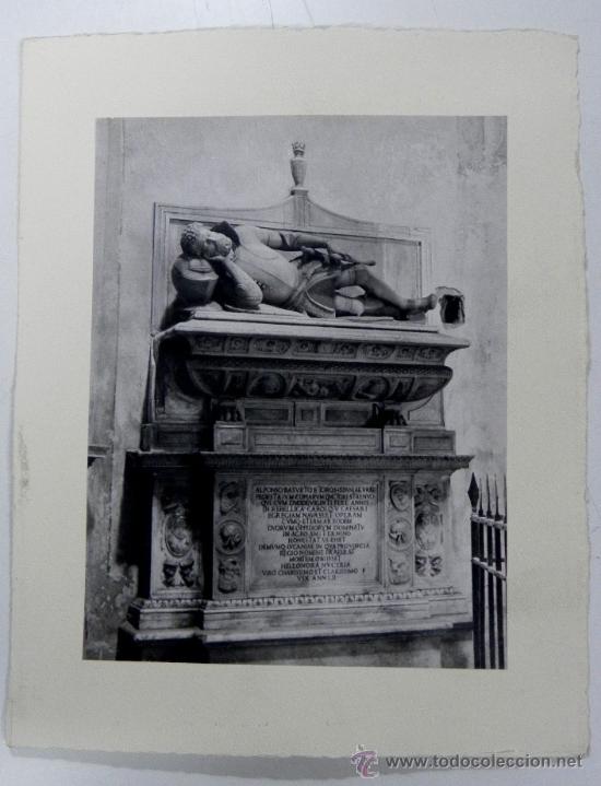 Cartes Postales: ANTIGUA FOTOGRAFIA DE NAPOLES, SANTIAGO DE LOS ESPA&Ntilde;OLES, SEPULCRO DE ALFONSO DE BASURTO DE TORO, GE