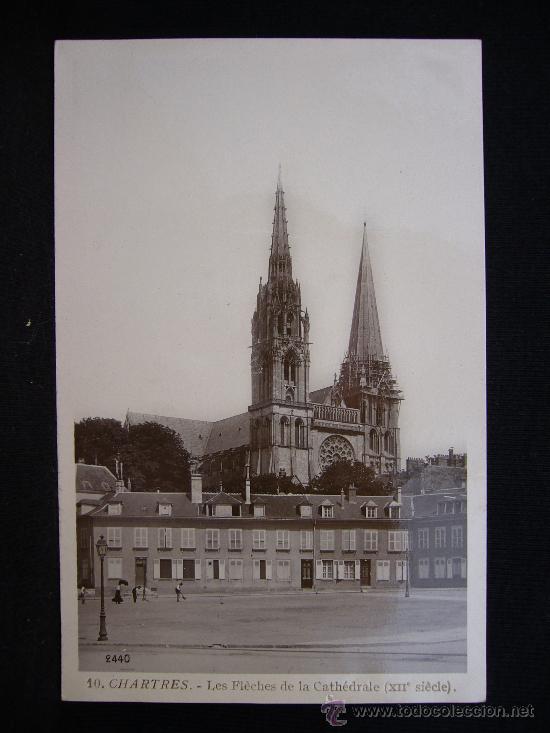 Postcards: Postal 10. Chartres. Les Fl&egrave;ches de la Cath&eacute;drale. Rose. Francia.