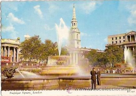 Cartes Postales: POSTAL A COLOR TRAFALGAR SQUARE LONDON ET 1451