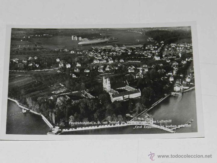 Postkarten: ANTIQUE PHOTO POSTCARD - DEUTSCHLAND - FRIEDRICHSHAFEN A.B. MIT SCLOSS IM VORDERGRUND DAS LUFTSCHIFF