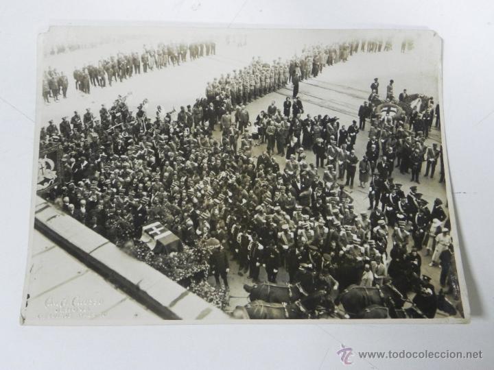 Postales: Antigua fotografia de acto de la banda de musica militar, legionaria portuaria de Genova, Italia, a&ntilde;