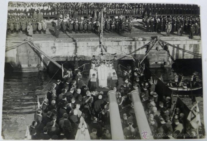 Postales: Antigua fotografia de la banda de musica de la legion portuaria de genova, italia, durante la celebr