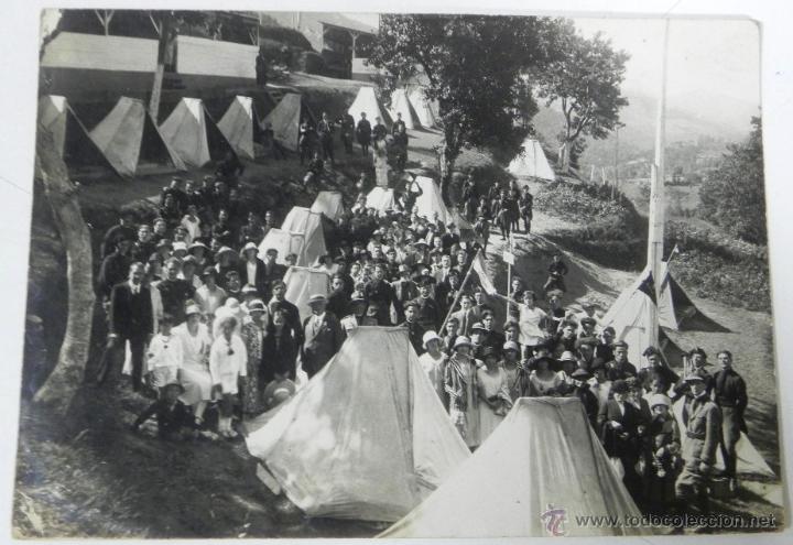 Postkarten: Antigua fotografia de la banda de musica de la legion portuaria de genova, italia, en un campamento