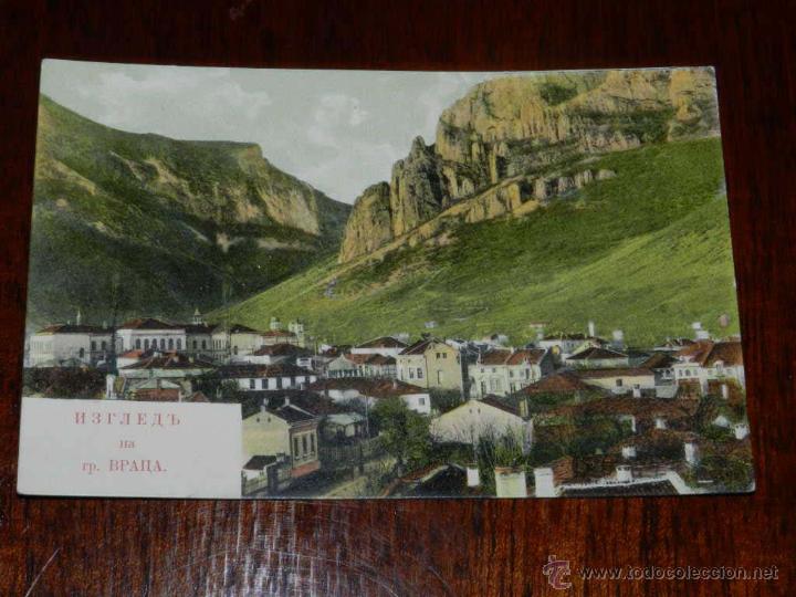 Cartoline: antigua postal, vista de un pueblo en la falda de una monta&ntilde;a, sin circular
