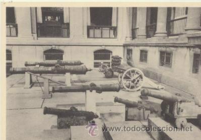 Postcards: Chateau de Mariemont. Les canons.