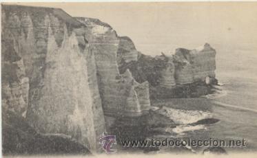 Postais: Etretat.- Porte d&acute;amont et le Banc &aacute; Cuves. Franqueado y fechado en 1928.