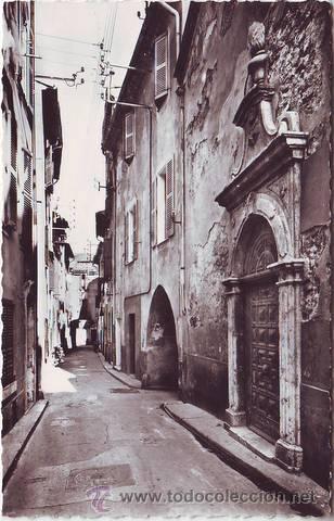 Postales: LA COTE A'AZUR. LE VIEIL ANTIBES. La Rue St-Esprit et la maison des Ev&egrave;ques.