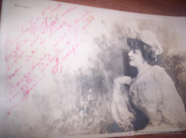 Postales: MUJER SENTADA - Foto 1