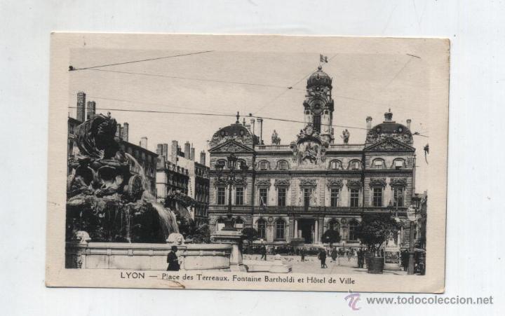 Postales: Lyon.- Place des Terreaux.
