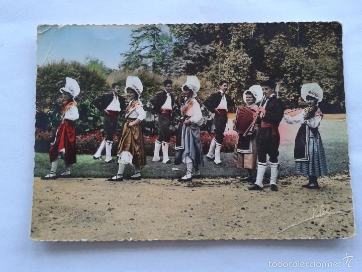 Cartes Postales: POSTAL -- LE GROUPE FOLKLORIQUE - LOUS GAROUNES - LA DANSE DES CUISINIERS -- CIRCULADA A&Ntilde;O 1961 --