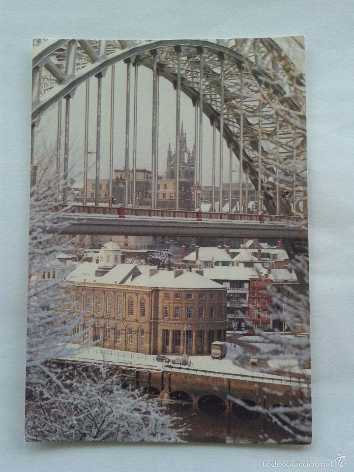 Cartes Postales: POSTAL -- NEWCASTLE UPON TYNE - THE GUILDHALL AND TYNE BRIDGE -- ESCRITA --