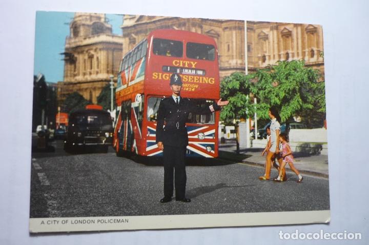 Postkarten: POSTAL LONDRES --BUS Y POLICIA