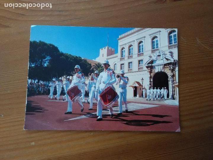 Postales: POSTAL MONACO CON SELLOS SIN CIRCULAR - 28.- R&Eacute;LEVE DE LA GARDE D&acute; &Eacute;TE