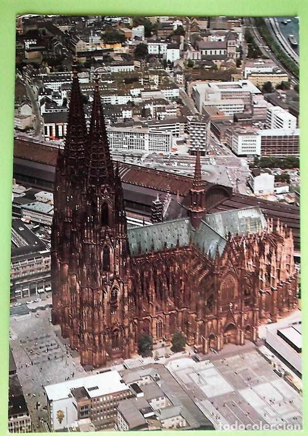 Postales: Colonia. Catedral. Nueva. Color. Dorso con 2 charnelas