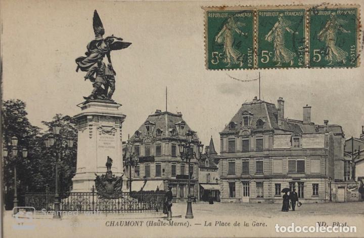 Cartoline: TARJETA POSTAL DE FRANCIA- CHAUMON (HAUTE-MARNE)- LA PLACE DE LA GARE.