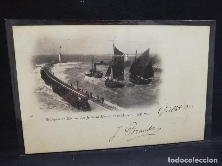 Cartes Postales: TARJETA POSTAL DE BOULOGNE-SUR-MER. LES JETEES AU MOMENT DE LA MAREE. FRANCIA.