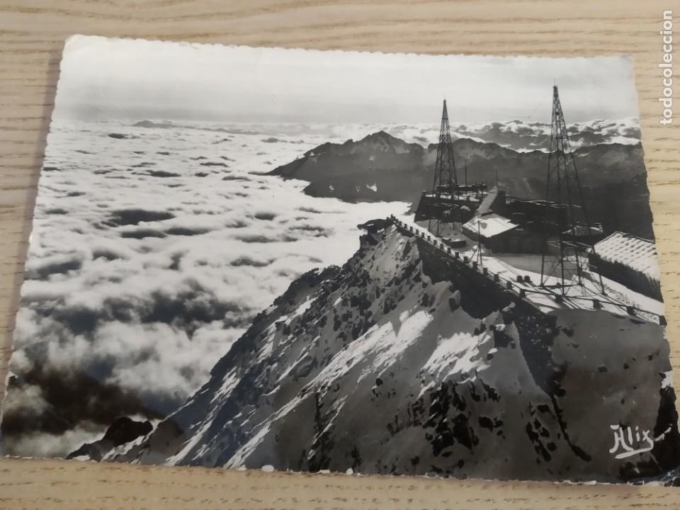 Postales: Postal de Francia. 403. LES PYRENEES Une Mer de Nuages aou Sommet du Pic du Midi. NO CIRCULADA