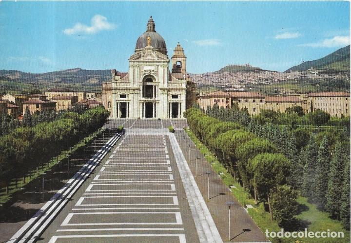 Cartoline: == PN40 - POSTAL - ASSISI - BASILICA PATRIARCALE DI S. MARIA DEGLI ANGELI