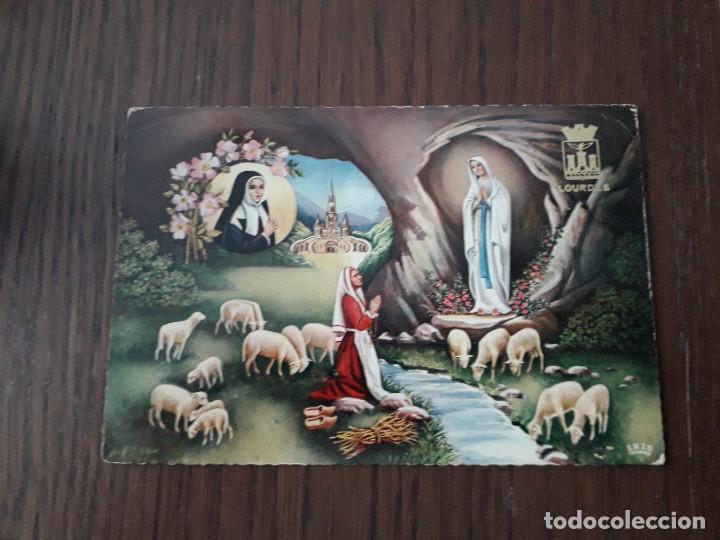 Postales: postal de virgen de Lourdes.