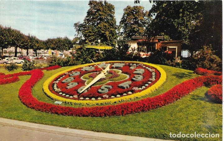 Cartoline: == PV663 - POSTAL - L'HORAGE FLEURIE - GENEVE