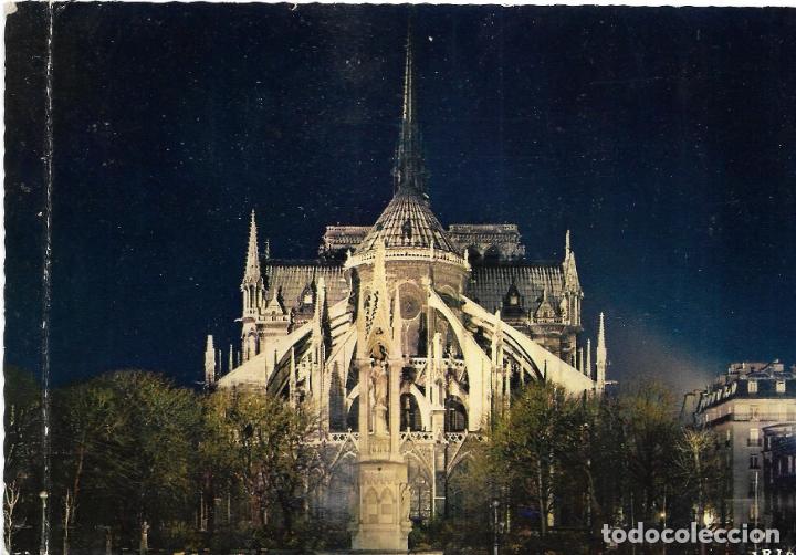 Cartoline: == PV699 - POSTAL - CATEDRAL DE NOTREDAMM