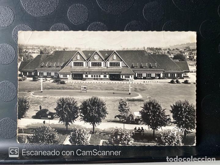 Postcards: TARJETA POSTAL. FRANCIA. NORMANDIA. CALVADOS. DEAUVILLE-TROUVILLE. 65.LA GARE ET LES JARDINS