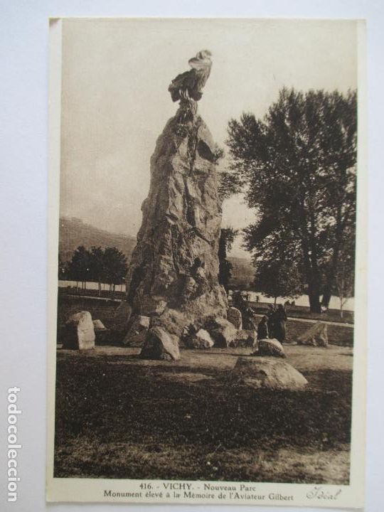 Cartoline: TARJETA POSTAL DE FRANCIA. 416 VICHY NOUVEAU PARC MONUMENT ELEVE MEMOIRE AVIATEUR GILBERT