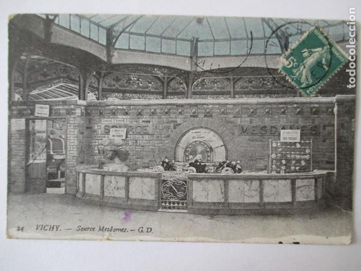 Postales: TARJETA POSTAL DE FRANCIA. 24 VICHY SOURCE MESDAME GD