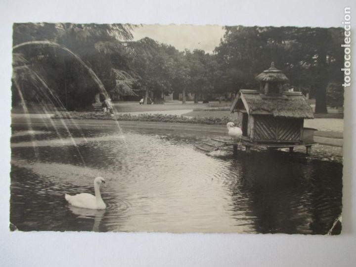 Postcards: TARJETA POSTAL DE FRANCIA. 55 MOULINS ALLIER. LE JARDIN DE LA GARE ET LE BASSIN DES CYGNES