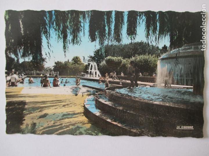 Postais: TARJETA POSTAL DE FRANCIA. 03.999.23 VICHY ALLIER REINE DES VILLES D&acute;EAUX PISCINE