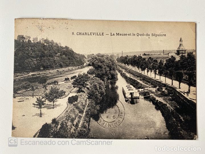 Cartoline: TARJETA POSTAL. FRANCIA. ARDENAS. CHARLEVILLE. 8.- LA MEUSE ET LE QUAI DU S&Eacute;PULCRE.