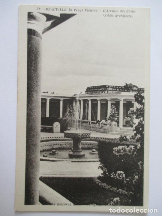 Postais: TARJETA POSTAL DE FRANCIA. 38 DEAUVILLE LA PLAGE FLEURIE L&acute;ATRIUM DES BAINS