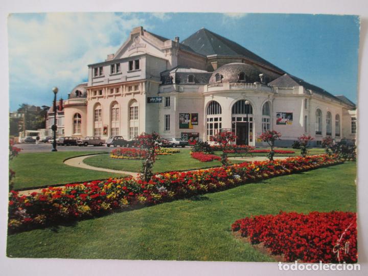 Postkarten: TARJETA POSTAL DE FRANCIA. EN NORMANDIE. CABOURG CALVADOS PLAGE DES FLEURS